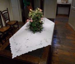 Masa din biblioteca Masa din biblioteca